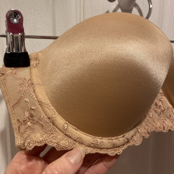 WonderBra Nude Lace Strapless Bra 34B (No Straps) #1 - Picture 3 of 14